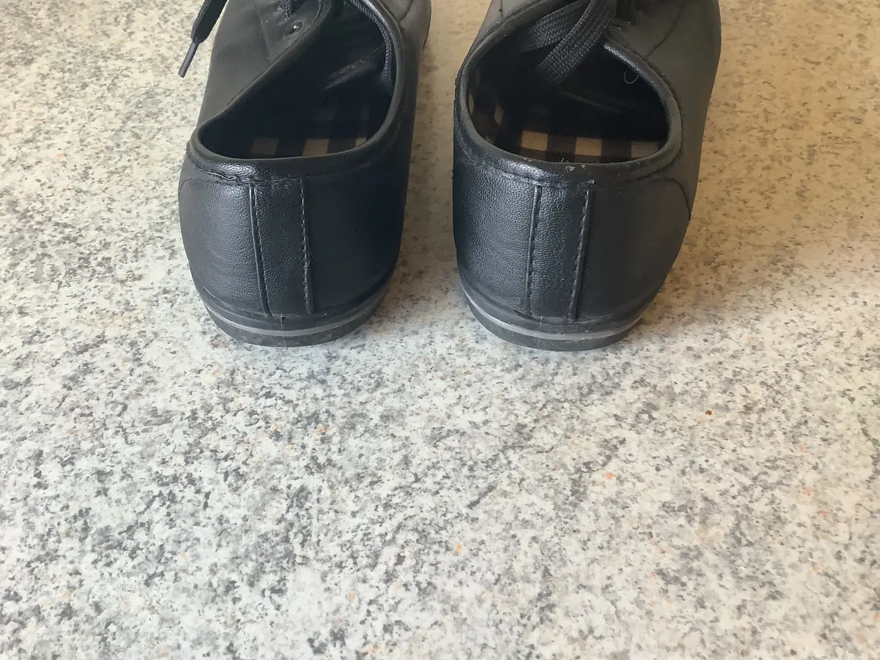 Billede 5 - Helt nye sneakers dame str. 41. Sålens længde: 26