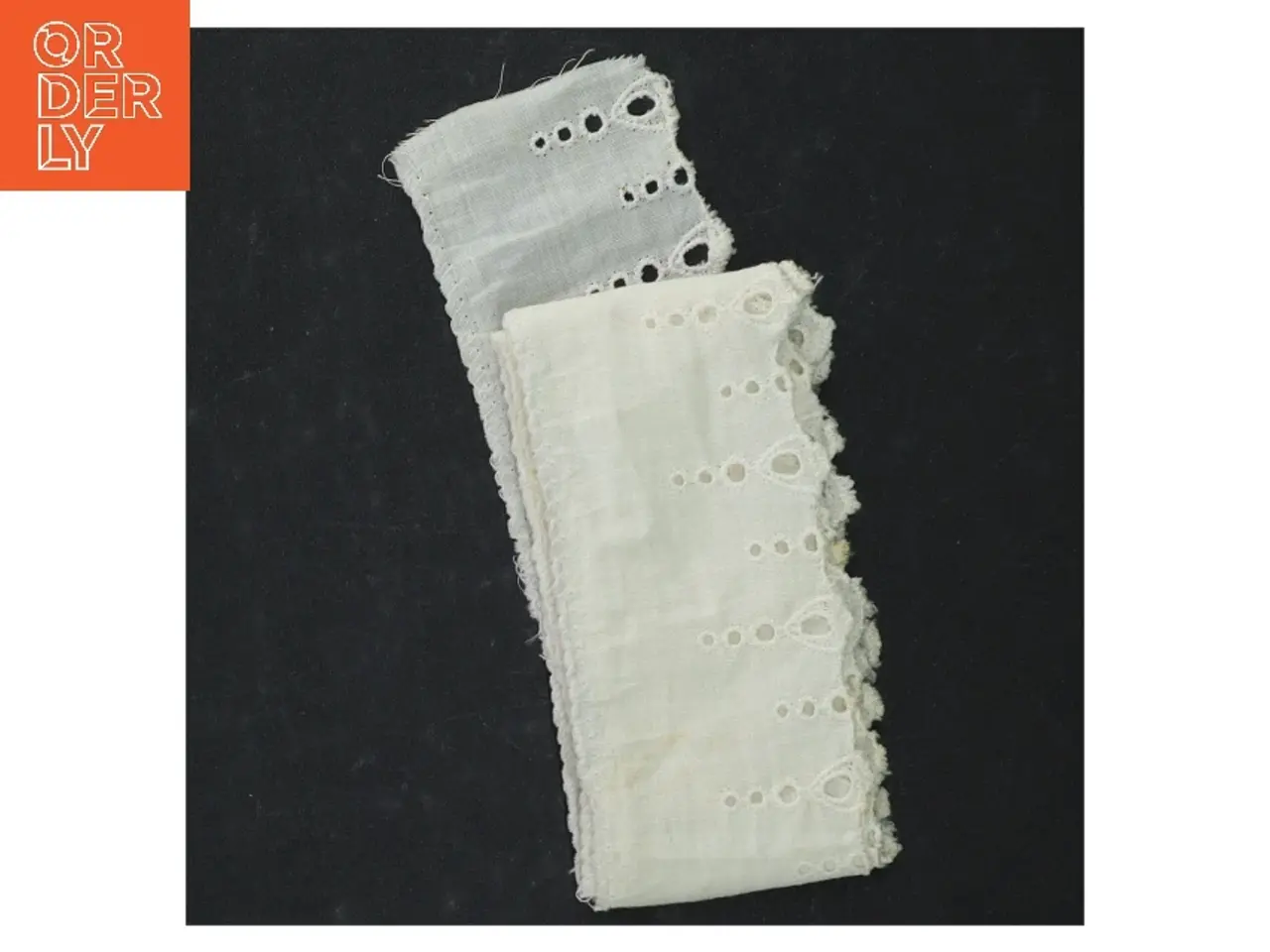 Billede 1 - Hvid blondekant (str. 120 cm. x. 5 cm)