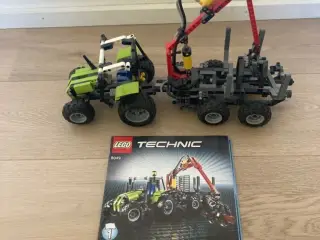 Traktor med vogn 8049