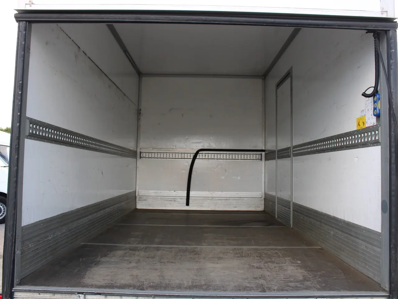 Billede 12 - Iveco Daily 2,3 35S14 Alukasse m/lift AG8