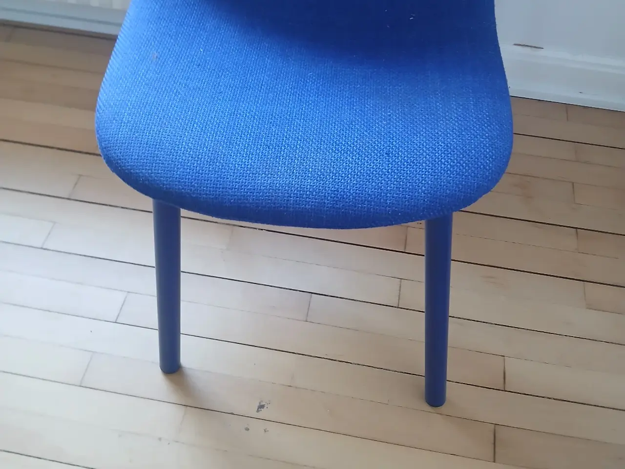 Billede 2 - En flot blå stol