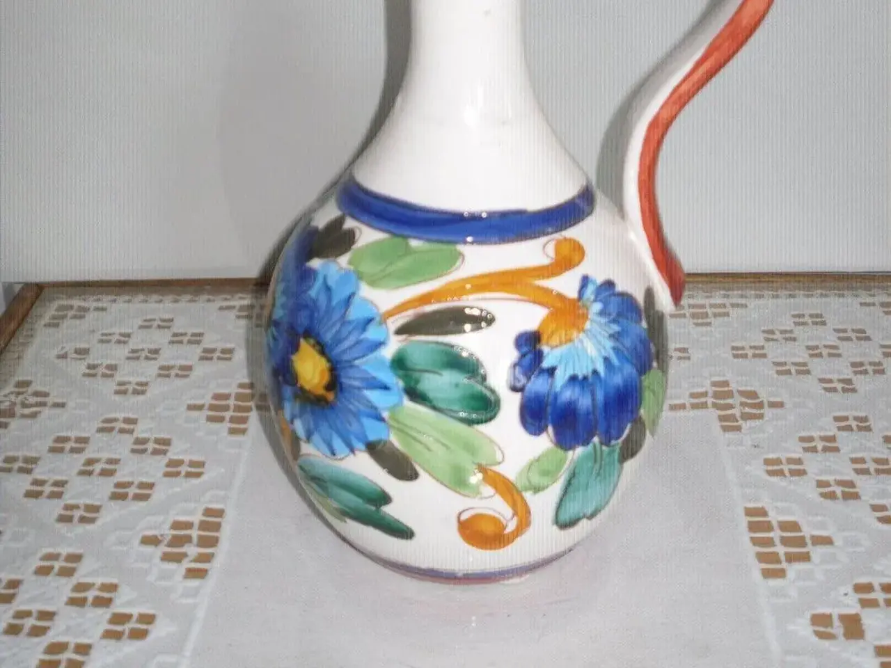 Billede 1 - FLOT Farvestrålende VASE med blomster.