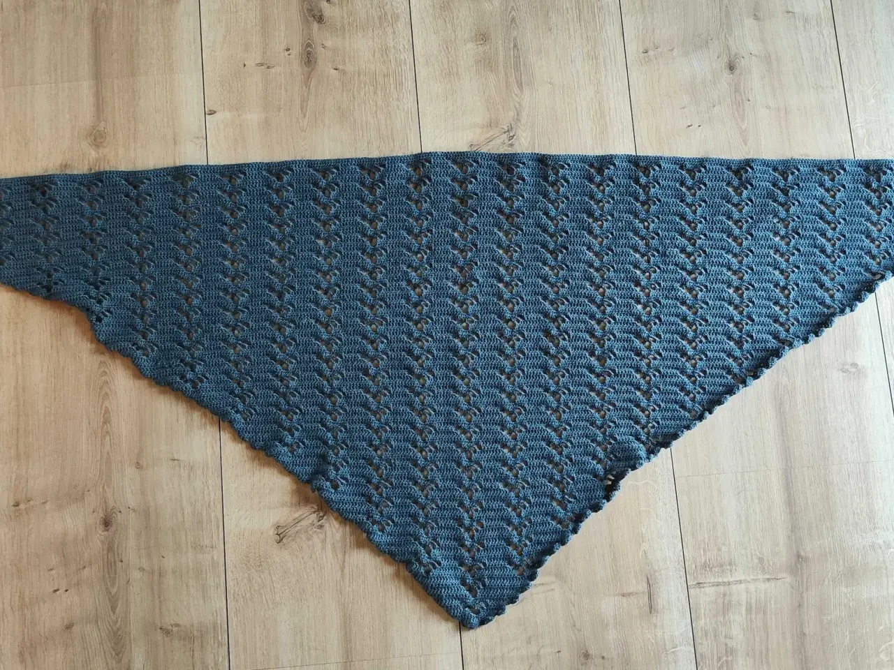 Billede 1 - Sjal, homemade. Dropsdesign.