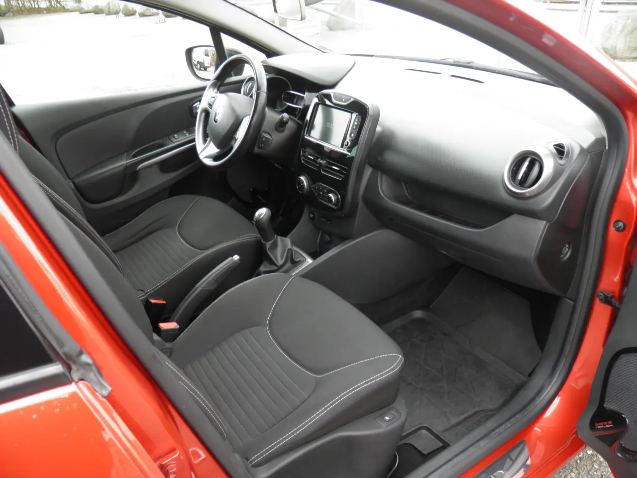 Billede 9 - Renault Clio 0,9 Sport Tourer