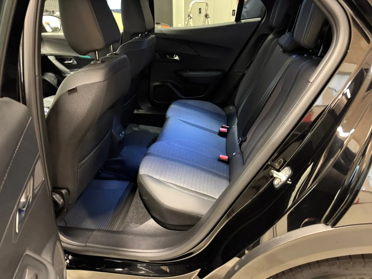 Billede 11 - Peugeot e-2008 50 Allure Pack