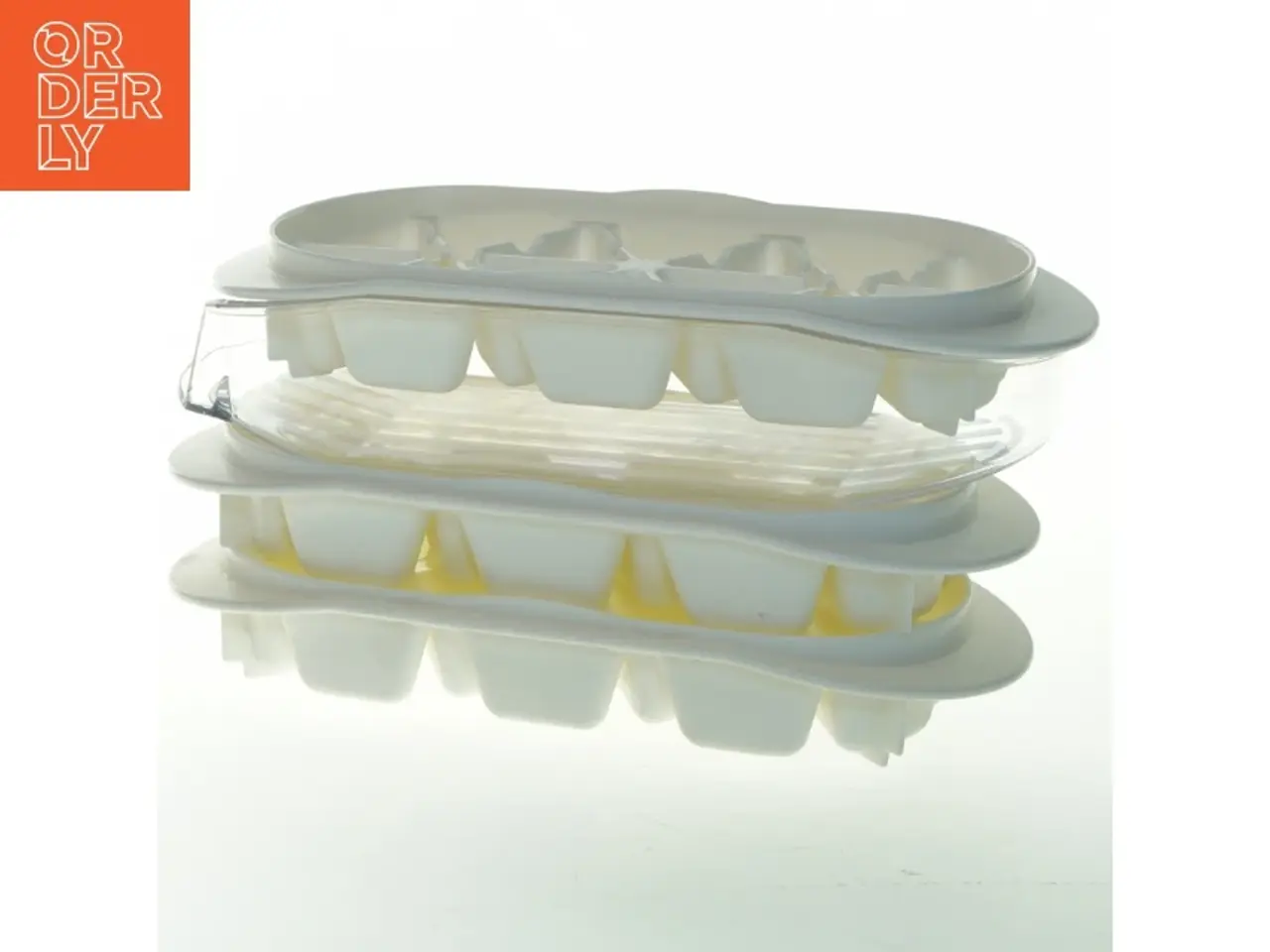 Billede 3 - Forme til fylde chokolade/ isterninger med låg fra Tupperware (str. 21x9 cm)