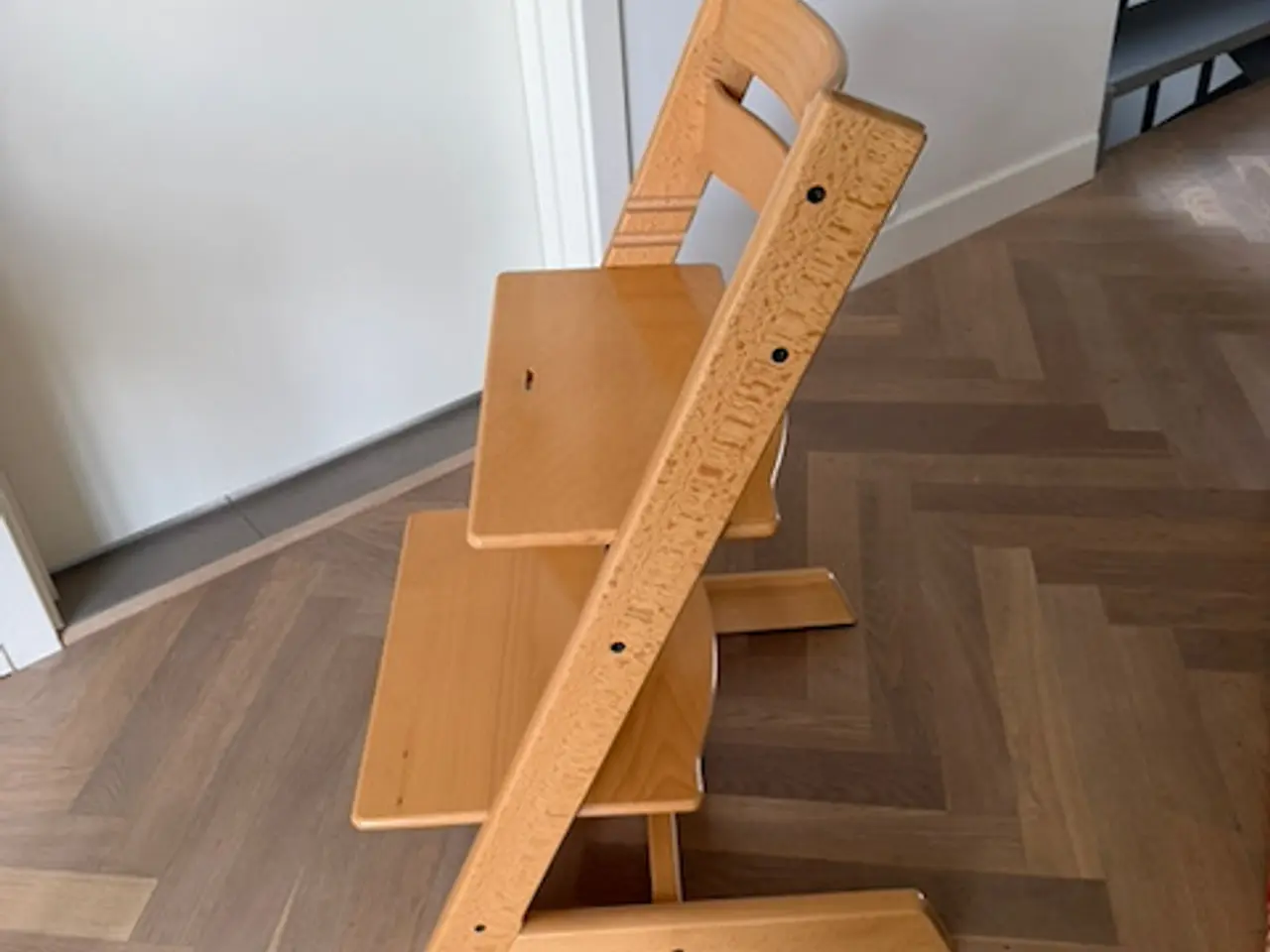 Billede 2 - Stokke Tripp Trapp børnestol i natur træ