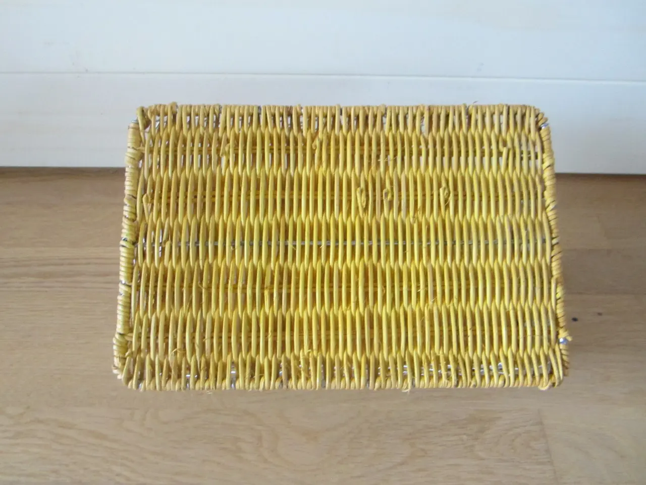 Billede 2 - Rigtig skøn kurv H 8- B 18- L 26 cm med ører