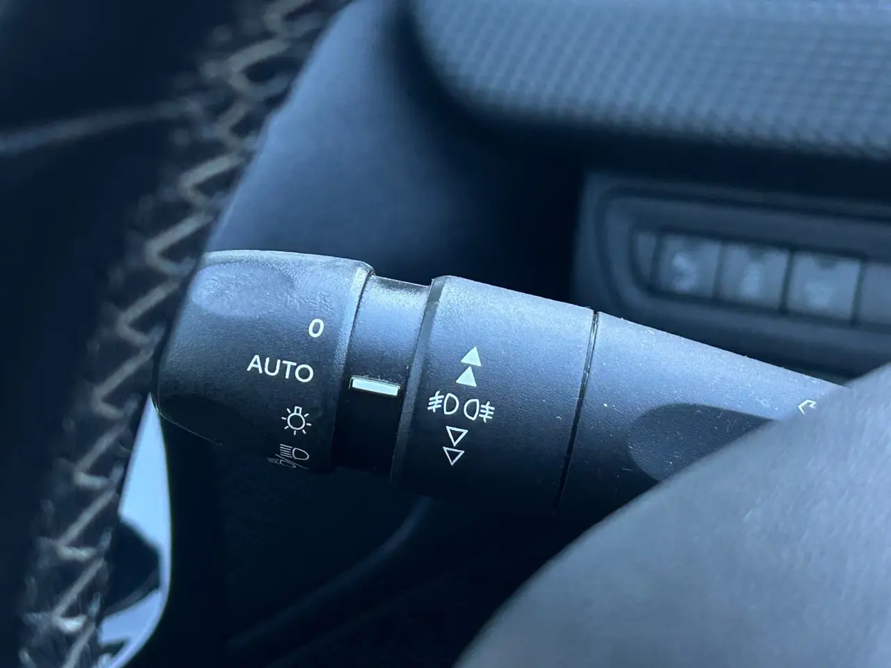 Billede 11 - Peugeot 208 1,6 BlueHDi 100 Allure Sky