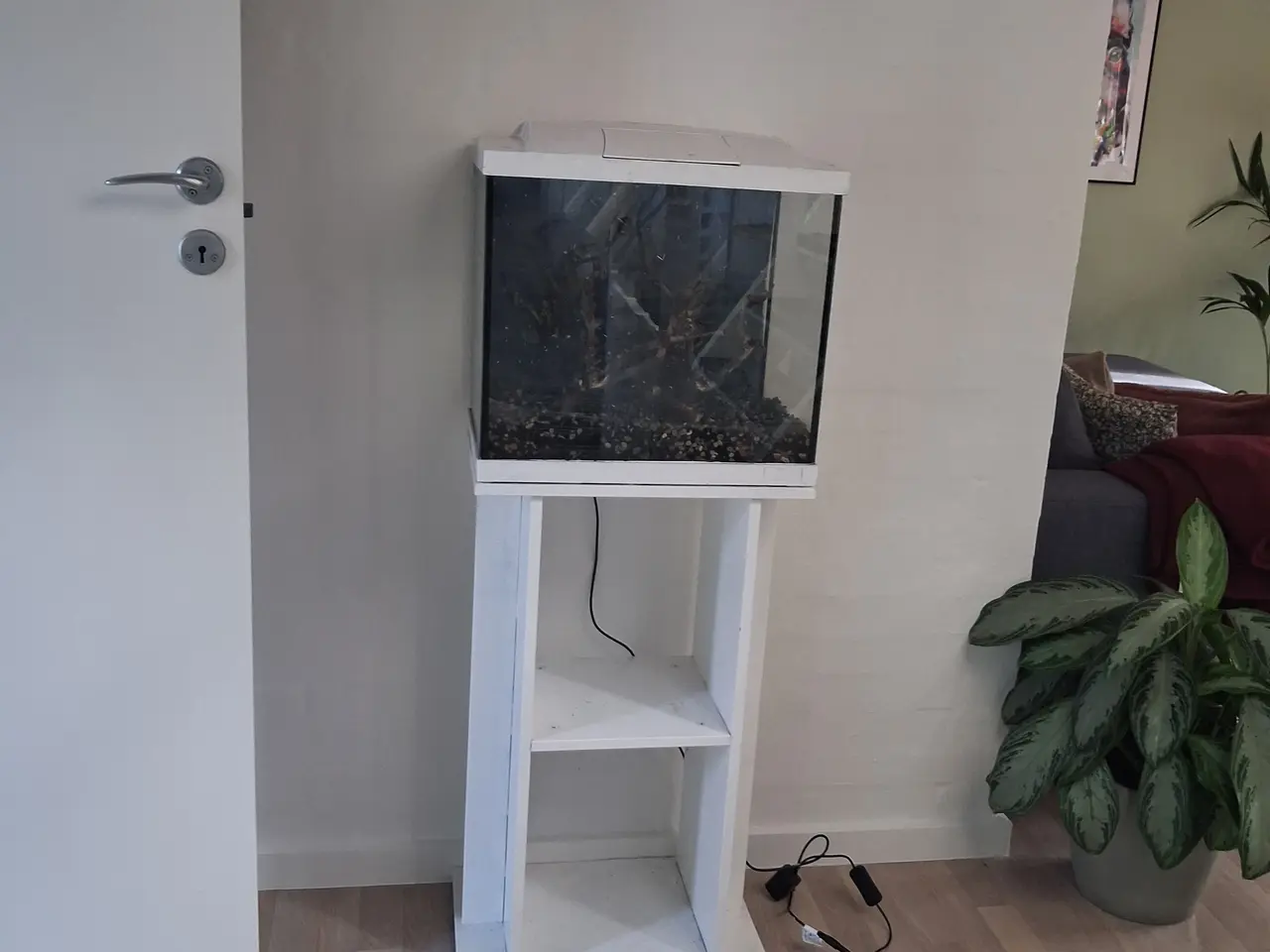 Billede 3 - 40 l akvarie med bord