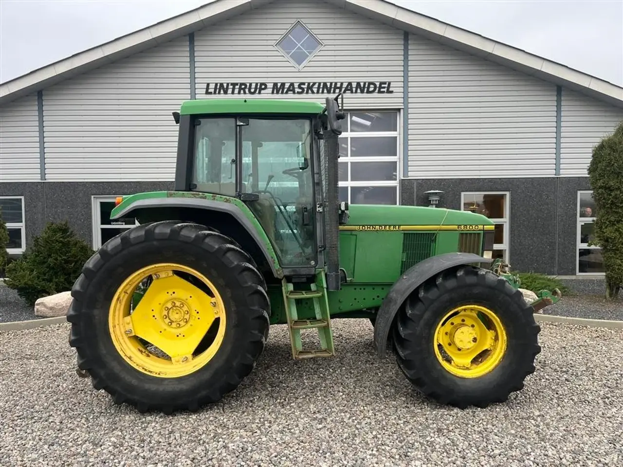 Billede 9 - John Deere 6800 Med frontlift.