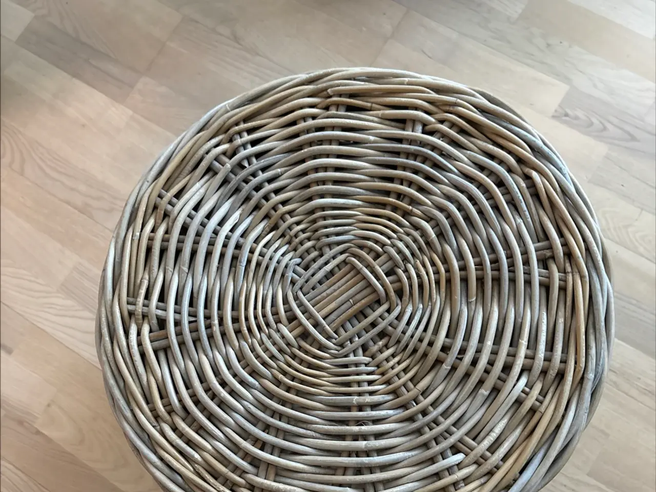 Billede 3 - Rattan katte hule på 4 ben