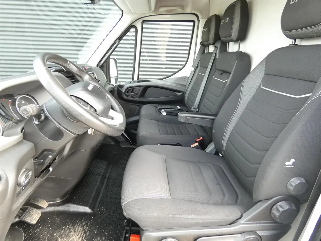 Billede 10 - Iveco Daily 35S18 12m3 3,0 D 180HK Van 8g Aut.