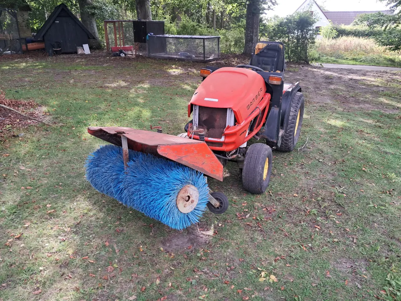Billede 2 - Minitraktor diesel med kost