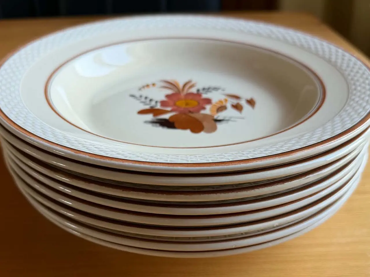 Billede 8 - Aluminia 'Knud' tallerkener – 30 dele i flot stand