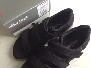 New Feet Dame Sandaler.