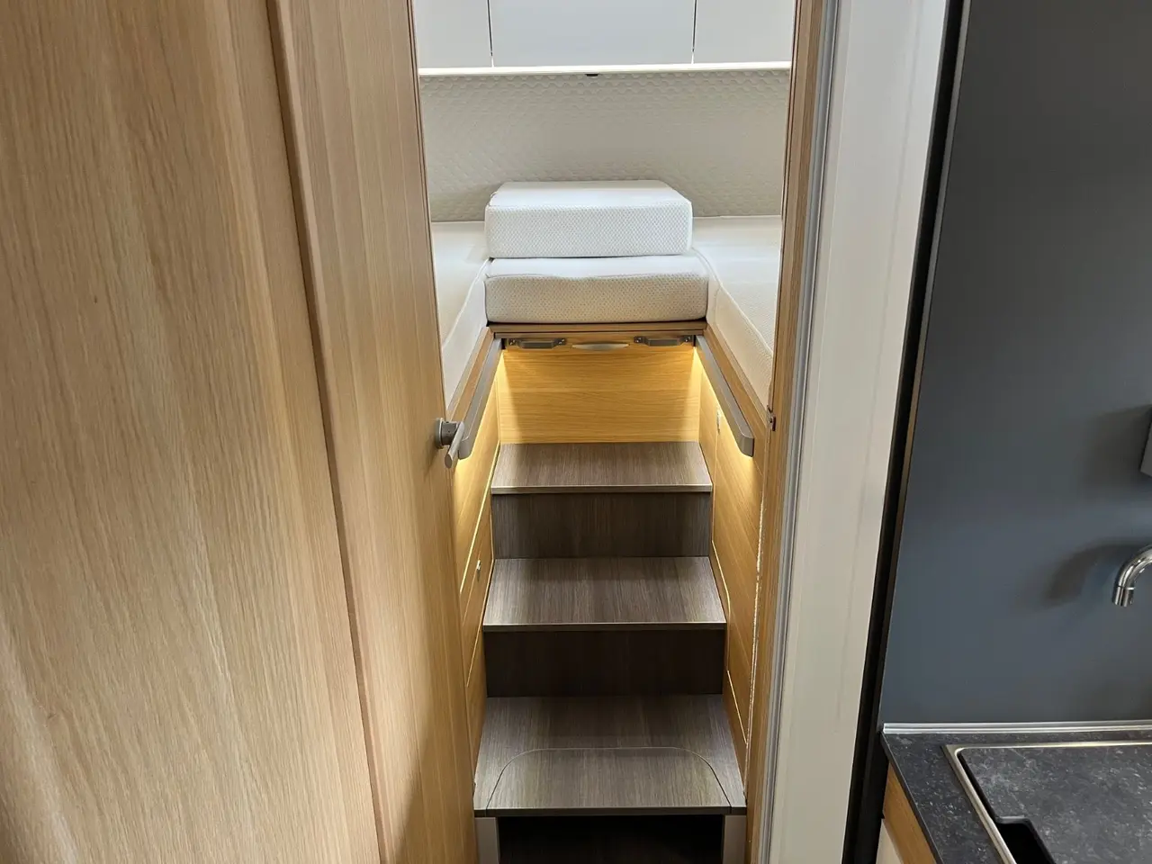 Billede 19 - Fiat Adria 2,3 Coral Plus 670 SLT aut.