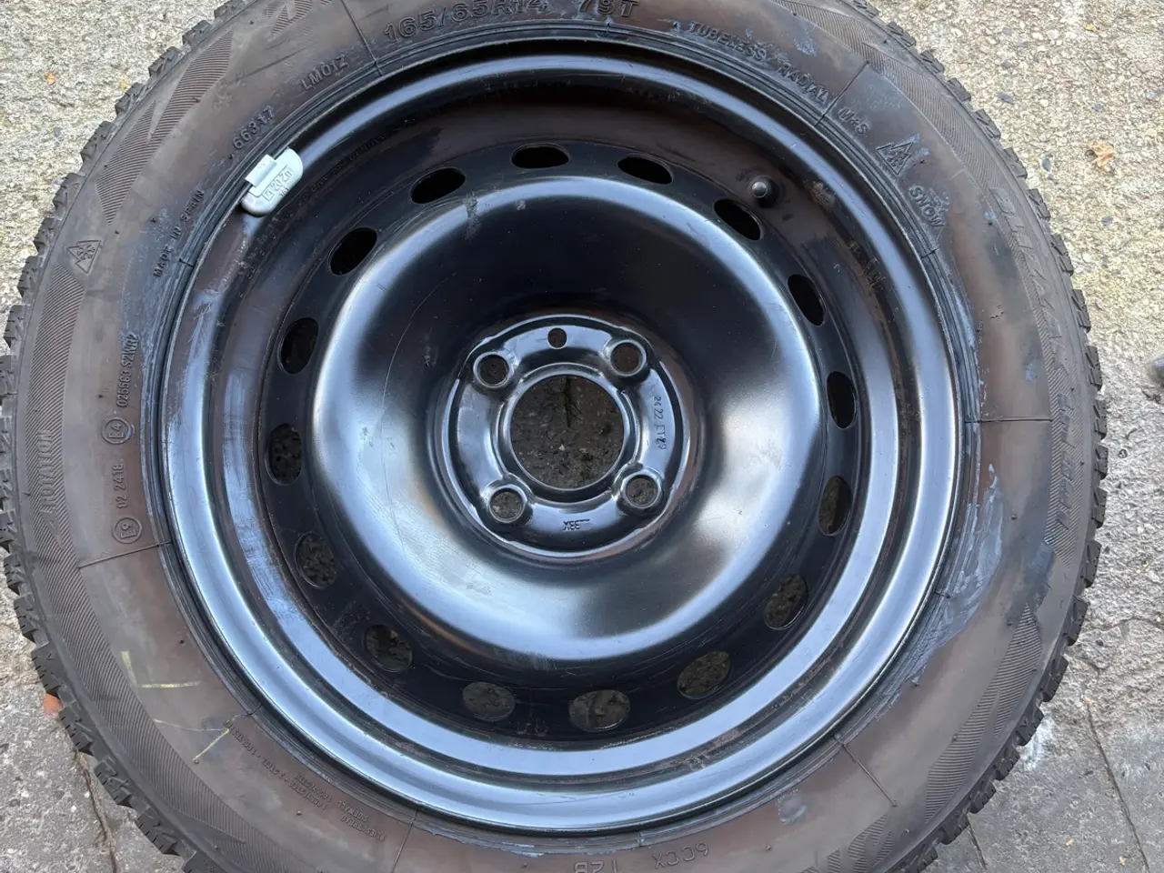 Billede 1 - Bridgestone Blizzard vinterdæk. 14’’