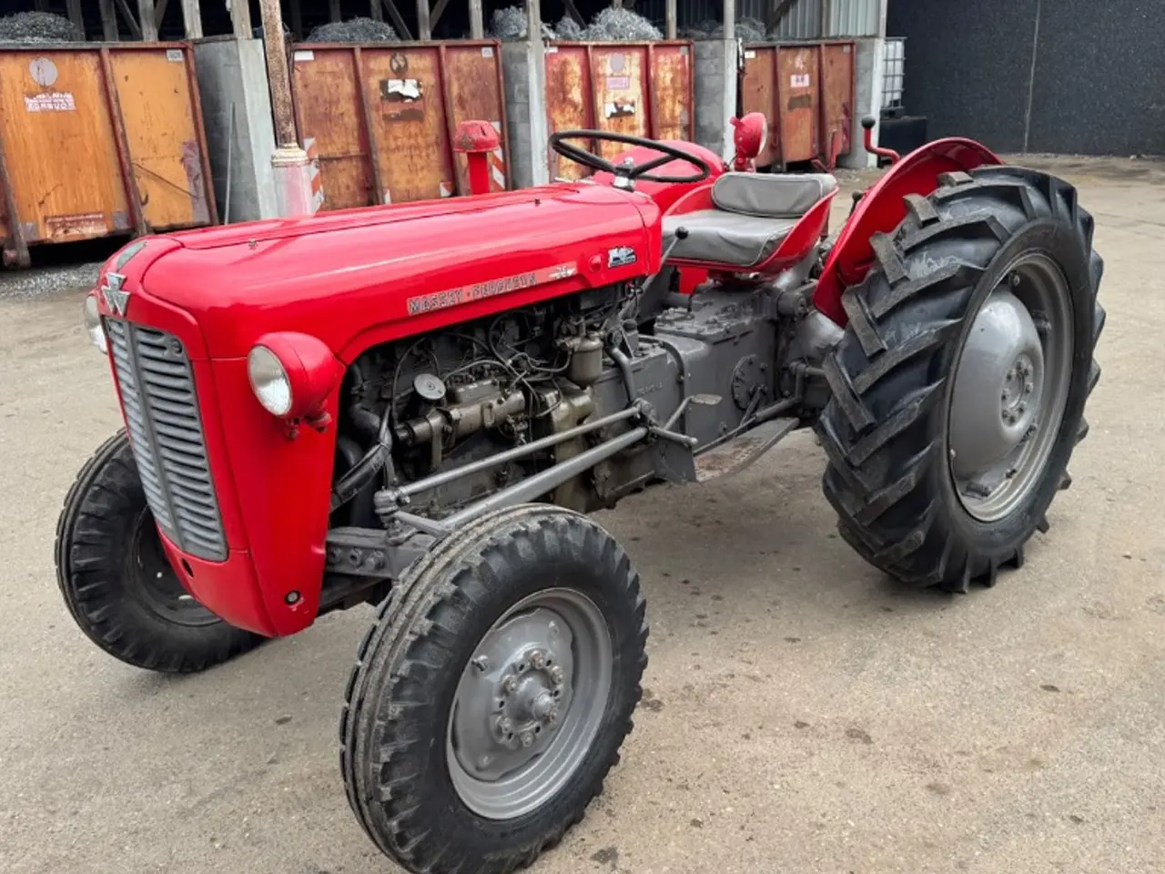 Billede 1 - Massey Ferguson 35 Veterantraktor med plov