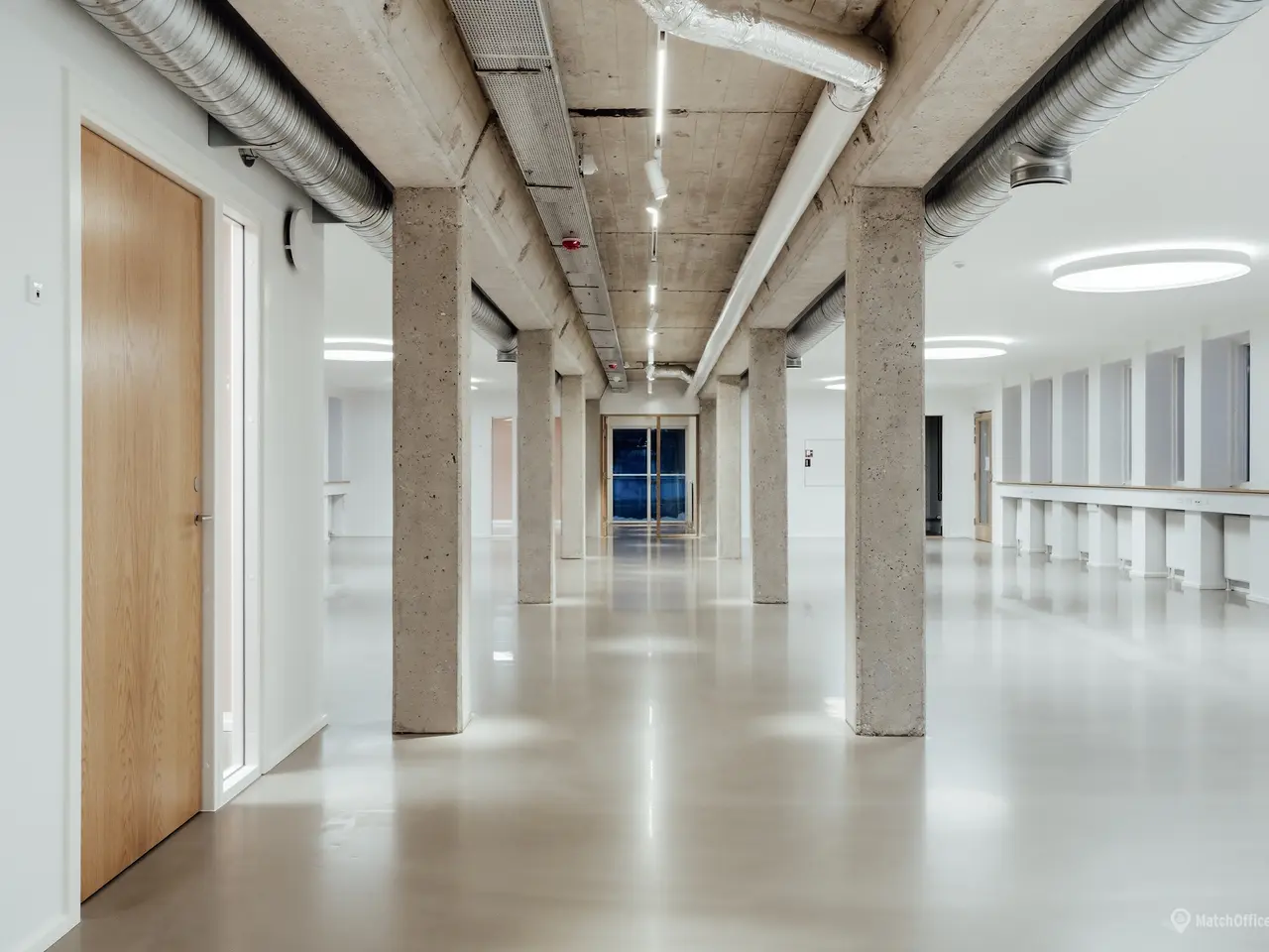 Billede 3 - Hotelinspireret unika-kontor lige ved stationen
