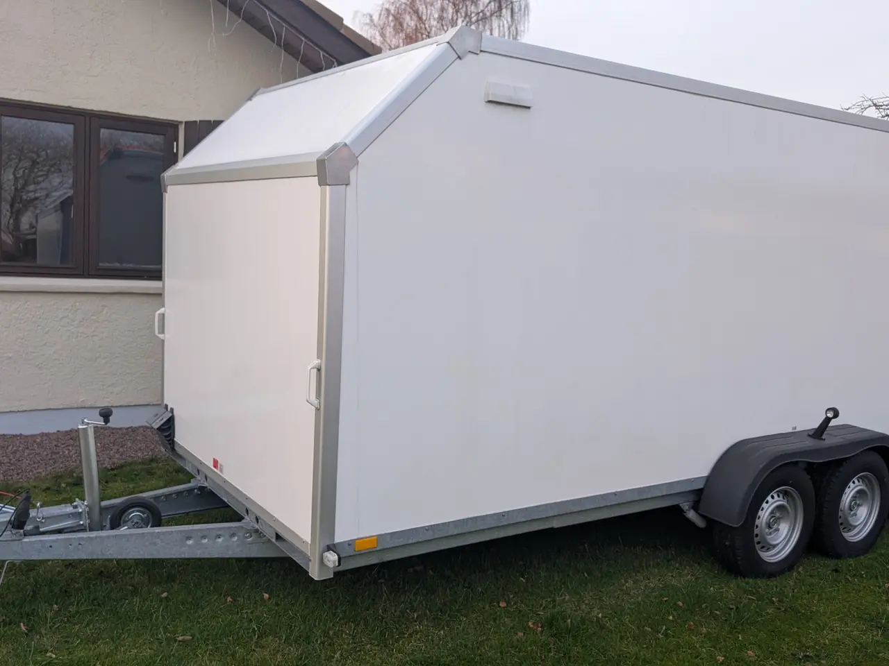 Billede 7 - Kæmpe 5 m lukket flyttetrailer rampe aerofront