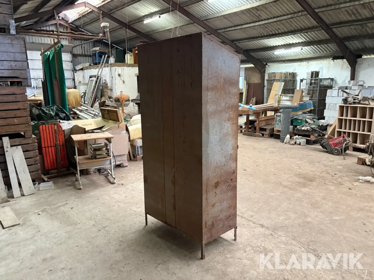 Billede 7 - Garderobeskab i metal - 1 styk