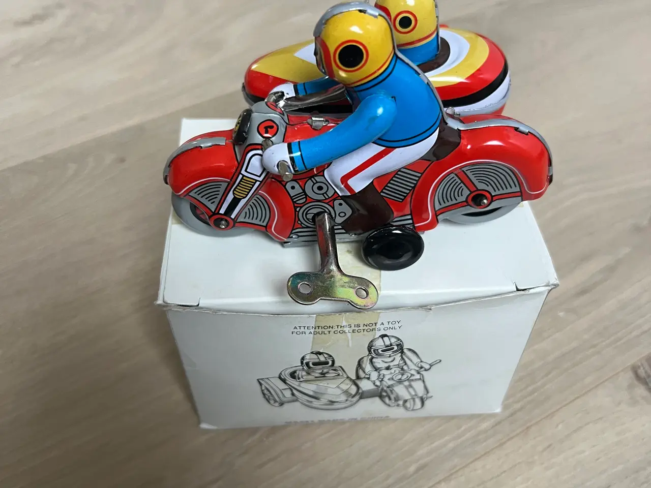 Billede 2 - Motorcykel med sidevogn i metal