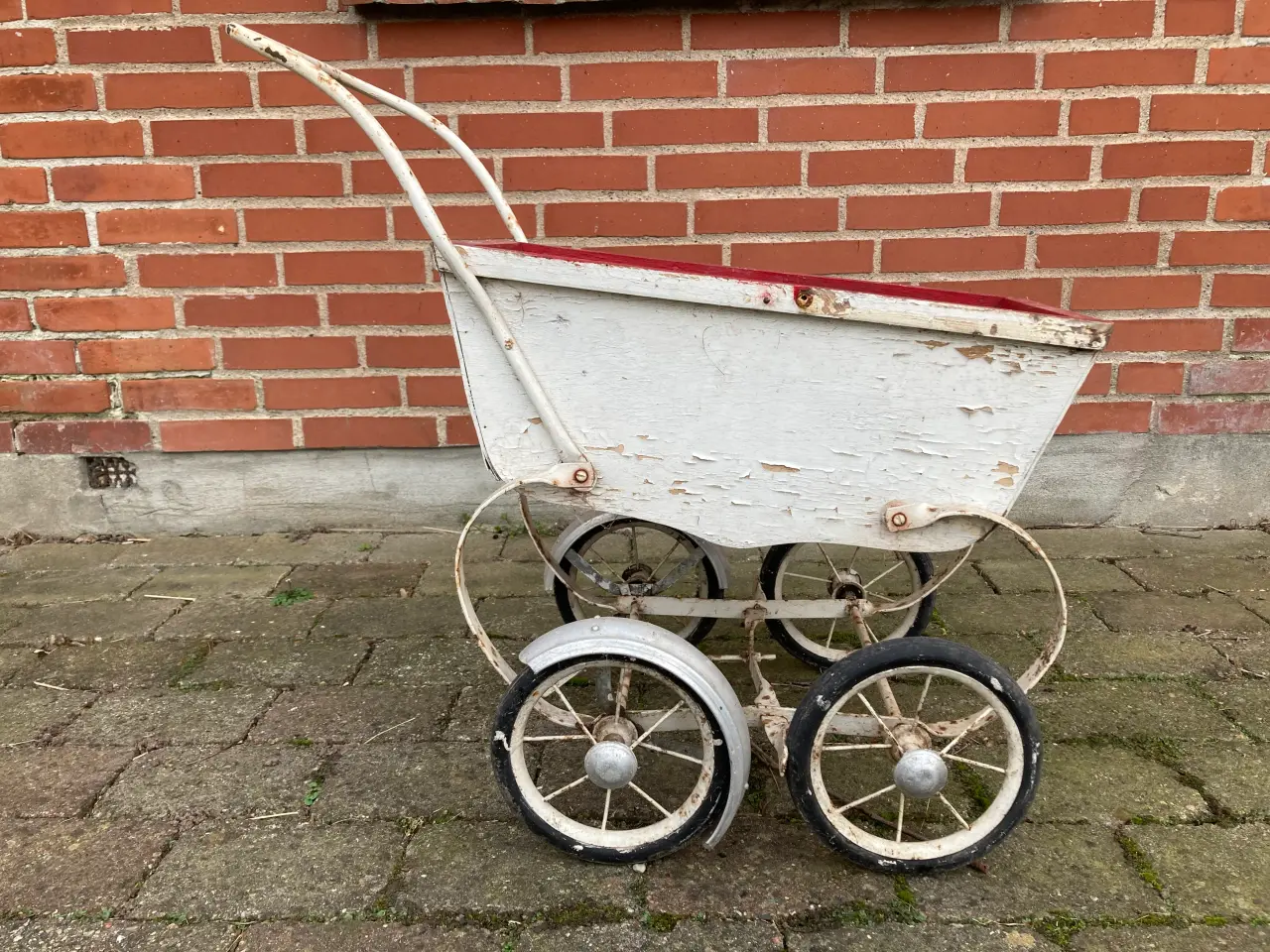 Billede 4 - Dukkevogn fra 1950’erne