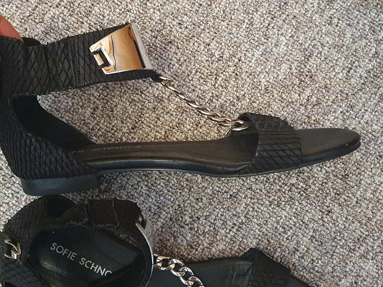Billede 3 - Sort sandal fra Sofie Schnoor str. 38