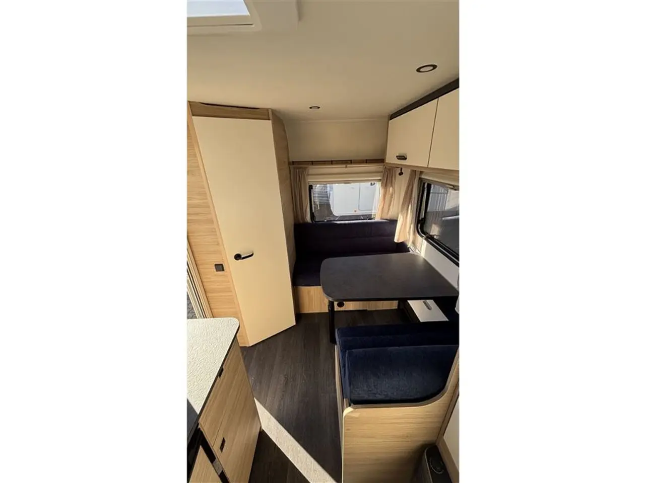 Billede 11 - 2026 - Caravelair Alba Style 390 DK Line masser af udstyr