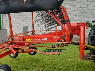 Kuhn halm rive