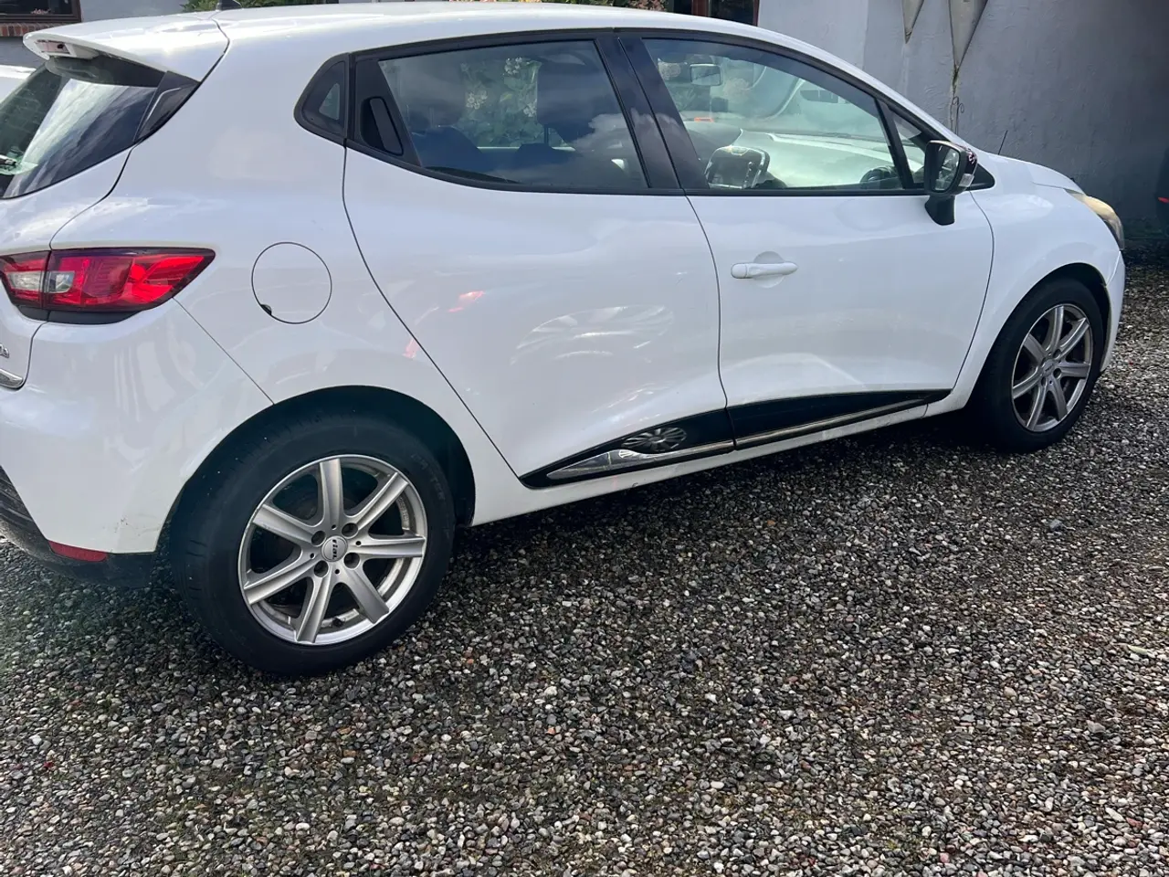 Billede 4 - Velholdt RENAULT Ny Clio TCE 90 5 dørs