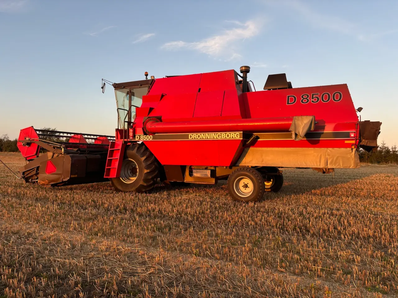 Billede 2 - Dronningborg 8500