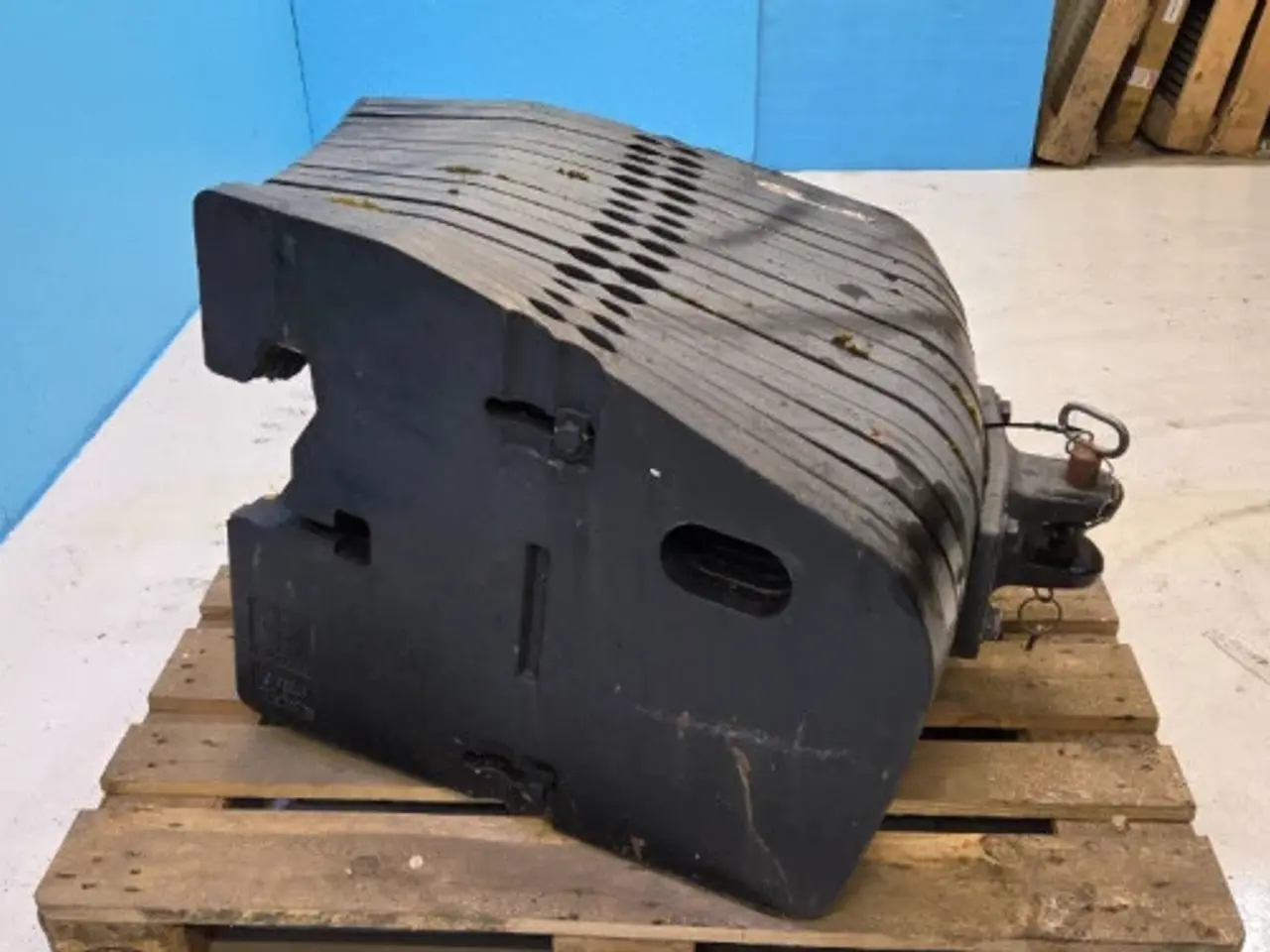 Billede 4 - New Holland T8 Frontvægt Kit 719665006