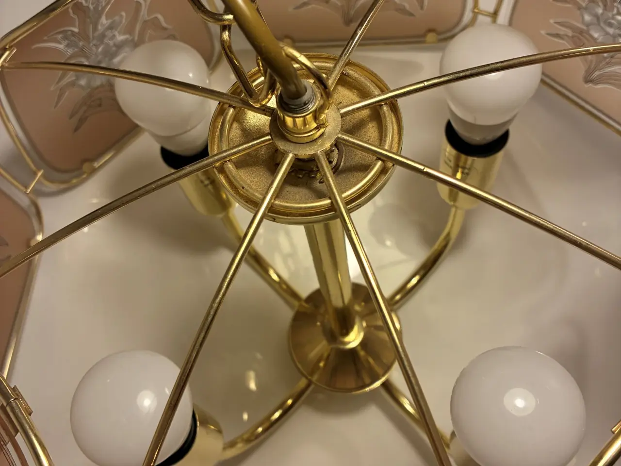 Billede 5 - Vintage loftlampe røgfarvet glas med motiver