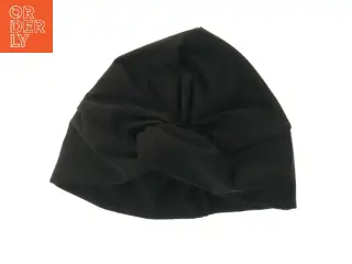 Sort hue fra Gina Tricot (str. 24 cm)