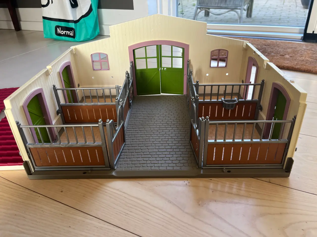 Billede 1 - Schleich Heste stald