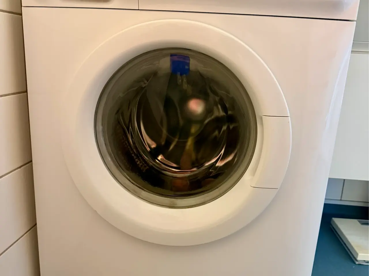 Billede 1 - Electrolux 8 kg vaskemaskine, byd