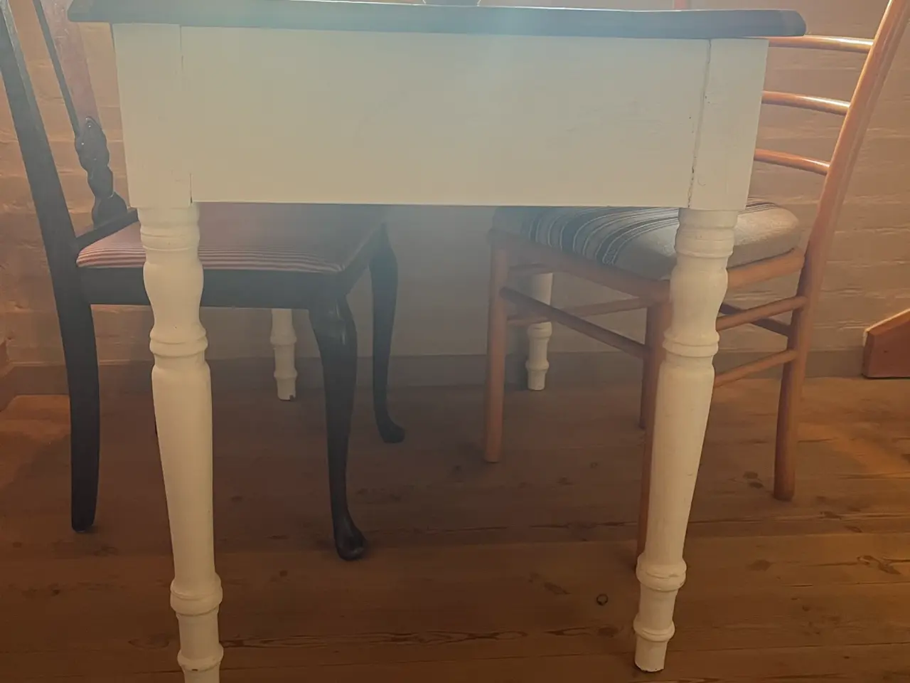 Billede 3 - Spisebord