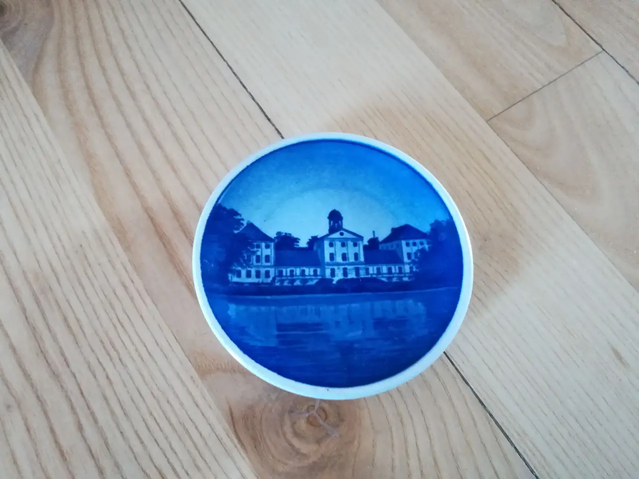 Billede 1 - Royal Copenhagen mini-platte med Graasten slot