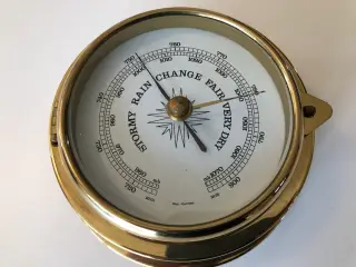 Skibsbarometer i messing