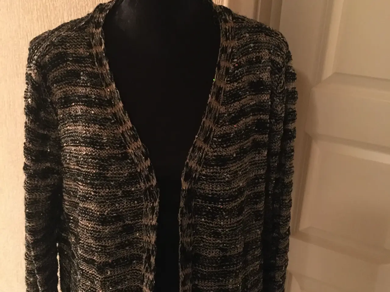 Billede 4 - Helt ny Minimum cardigan str. L polyester/uld