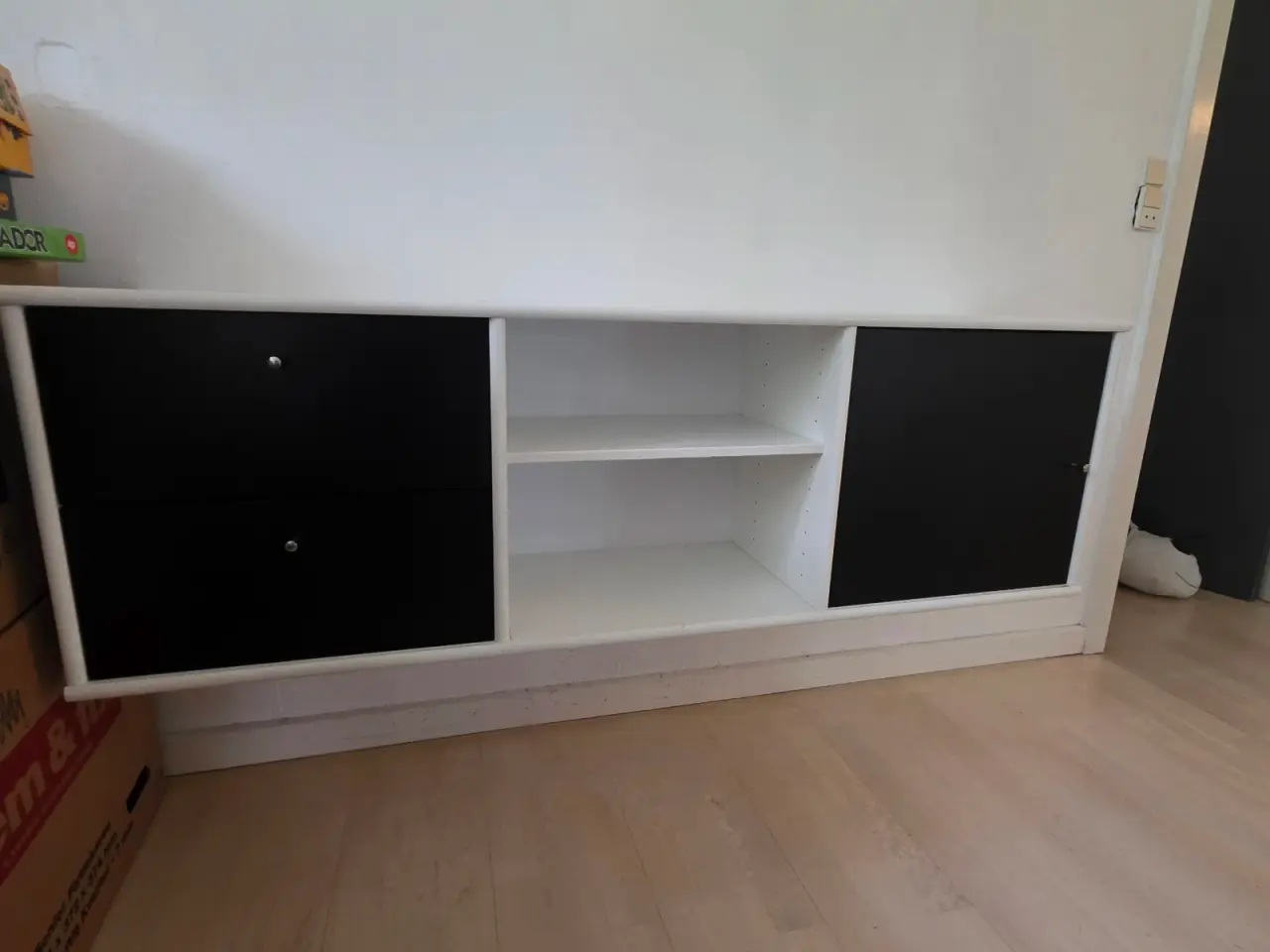 Billede 1 - Super fine mistral reoler.