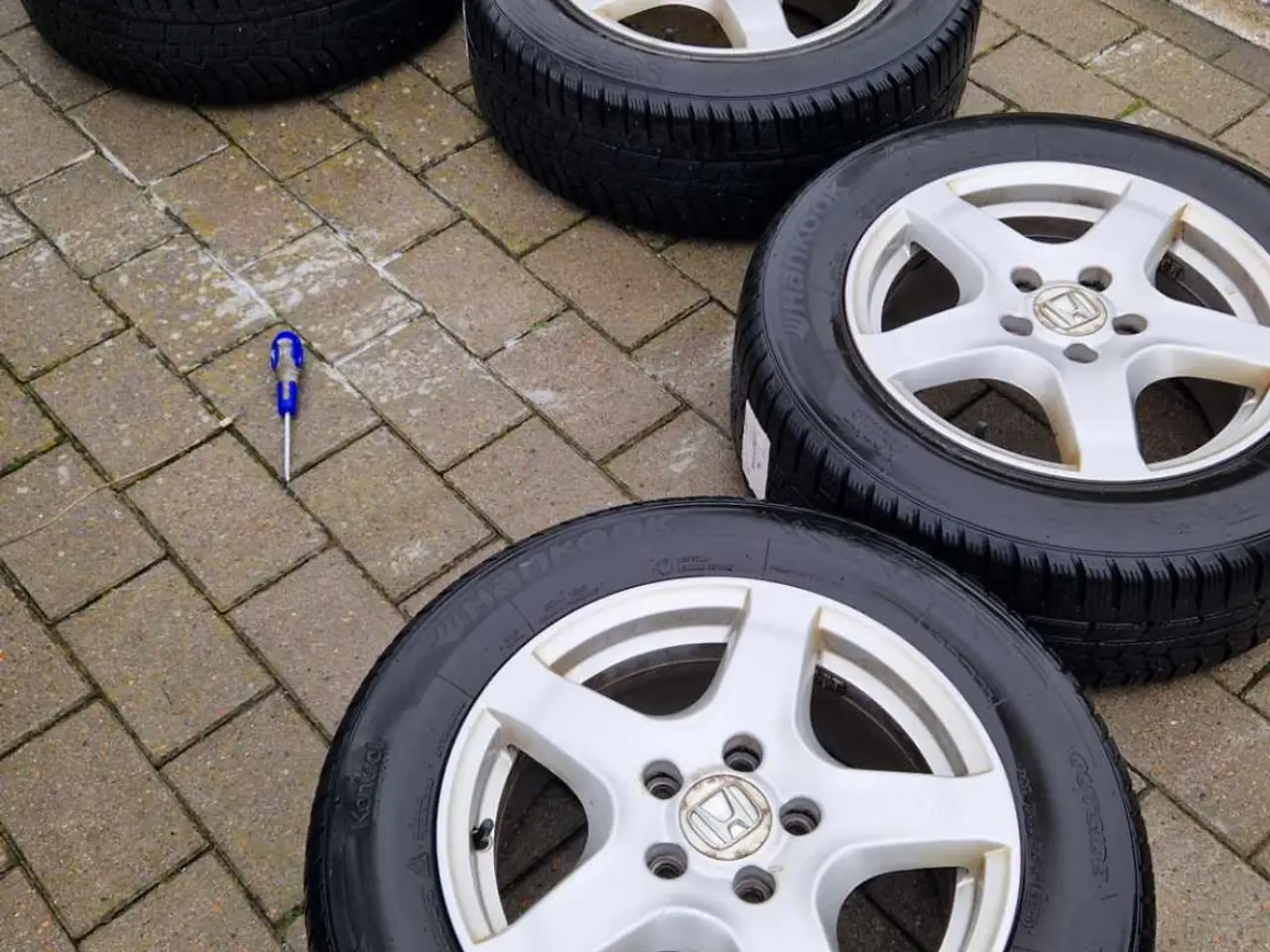Billede 3 - VINTERDÆK M/ FÆLGER TIL HONDA HR-V