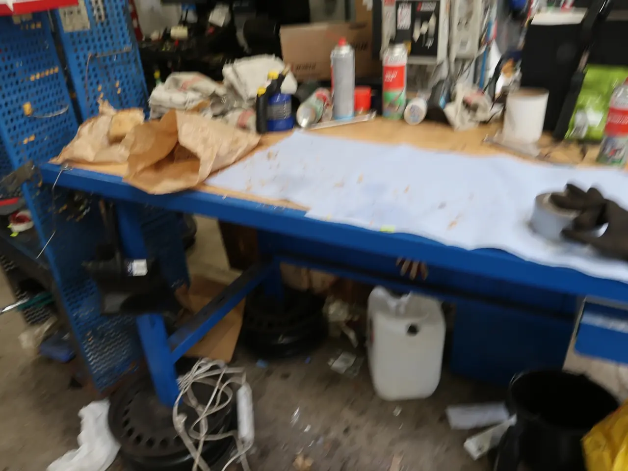 Billede 2 - Arbejdsbord uden indhold