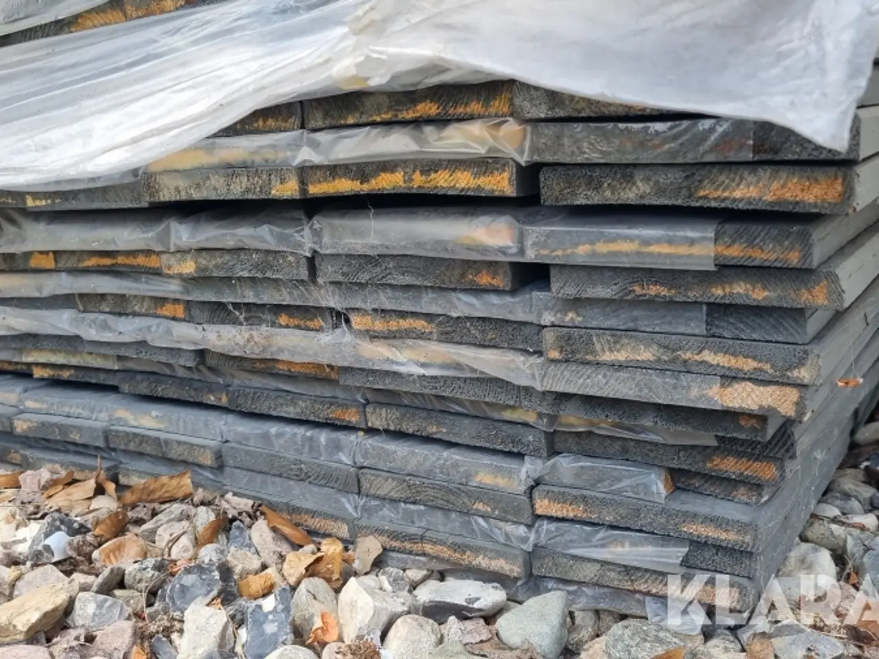 Billede 2 - Brædder malet grå 480cm 180 styk 120x15mm