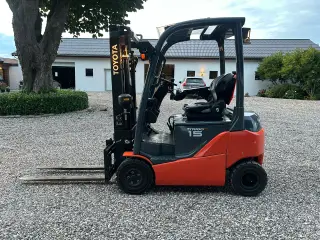 Fin lille eltruck 