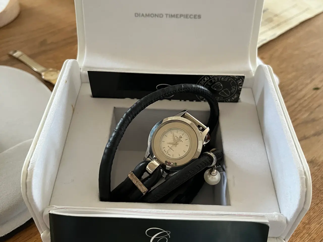 Billede 1 - Christina watch, med 6 charms