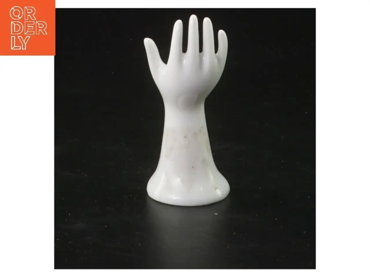 Billede 1 - Hvid håndformet ringholder (str. 8 cm)