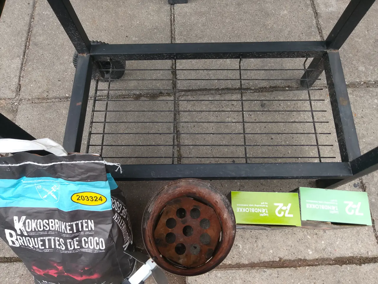 Billede 5 - Næsten ny kulgrill. grillstarter m.m.